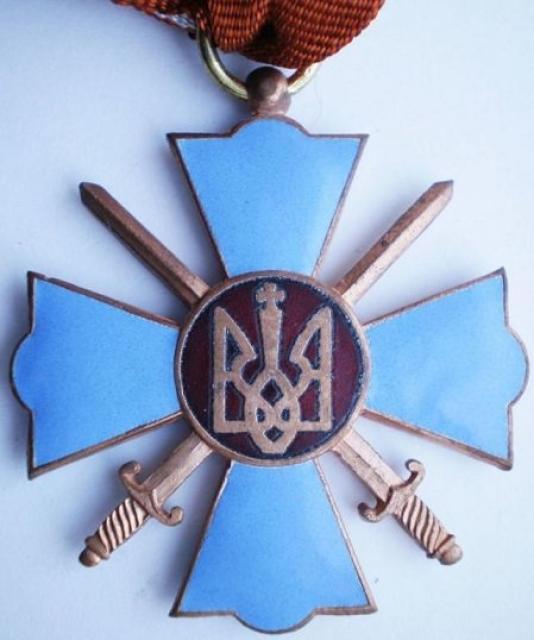 Перехрестити українських козаків шаблями, Україна