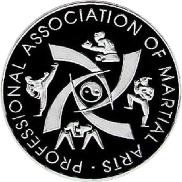 Професійні види бойових мистецтв, Україна