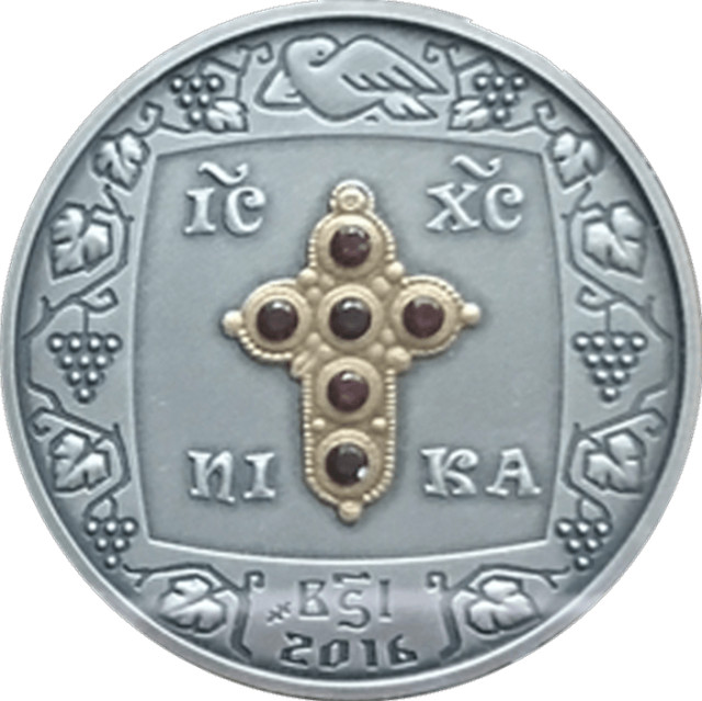 Українська традиція натільних і нагрудних хрестів, Україна